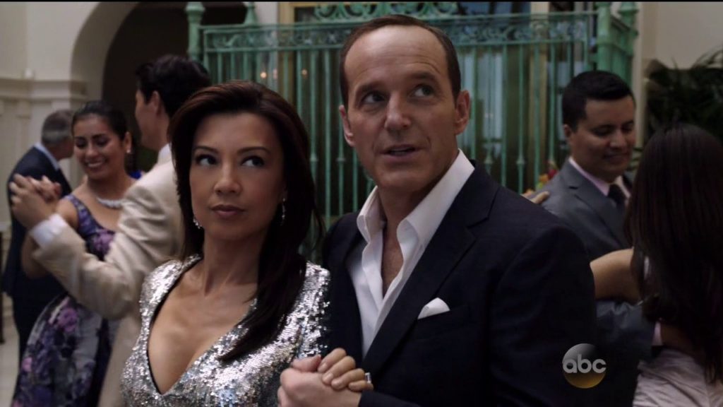 Agents of SHIELD S02E04 Coulson May Dancing