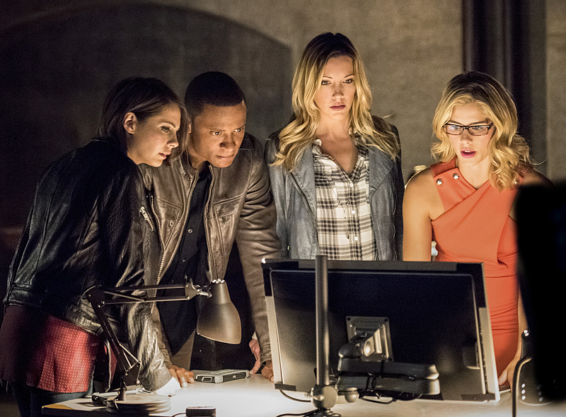 Arrow-season-4-episode-1-Thea-Diggle-Laurel-Felicity