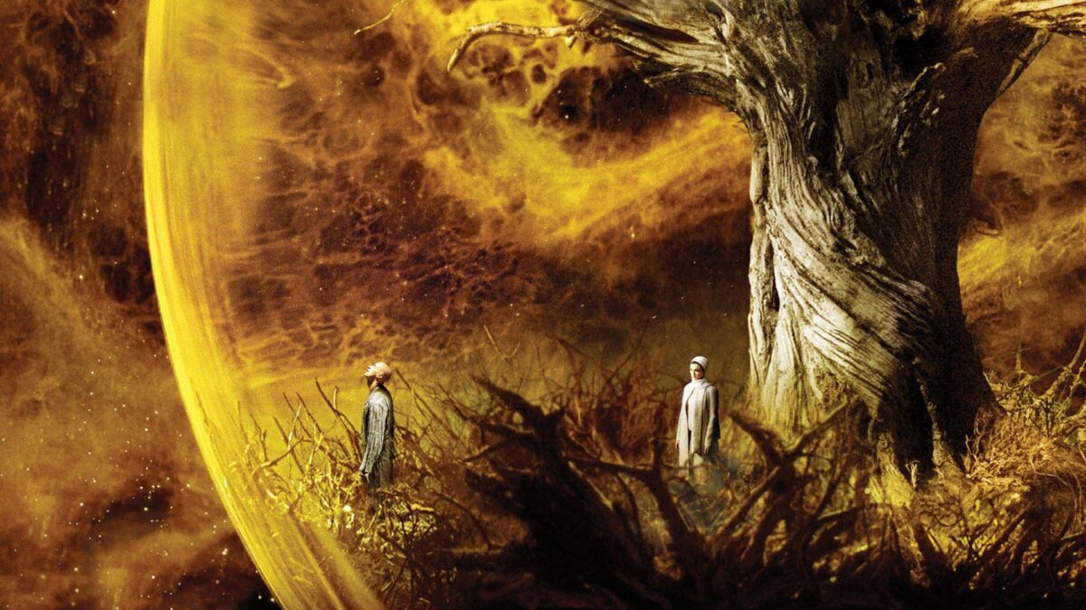 The Fountain filminden altın renkli bir sahne ve ağaç