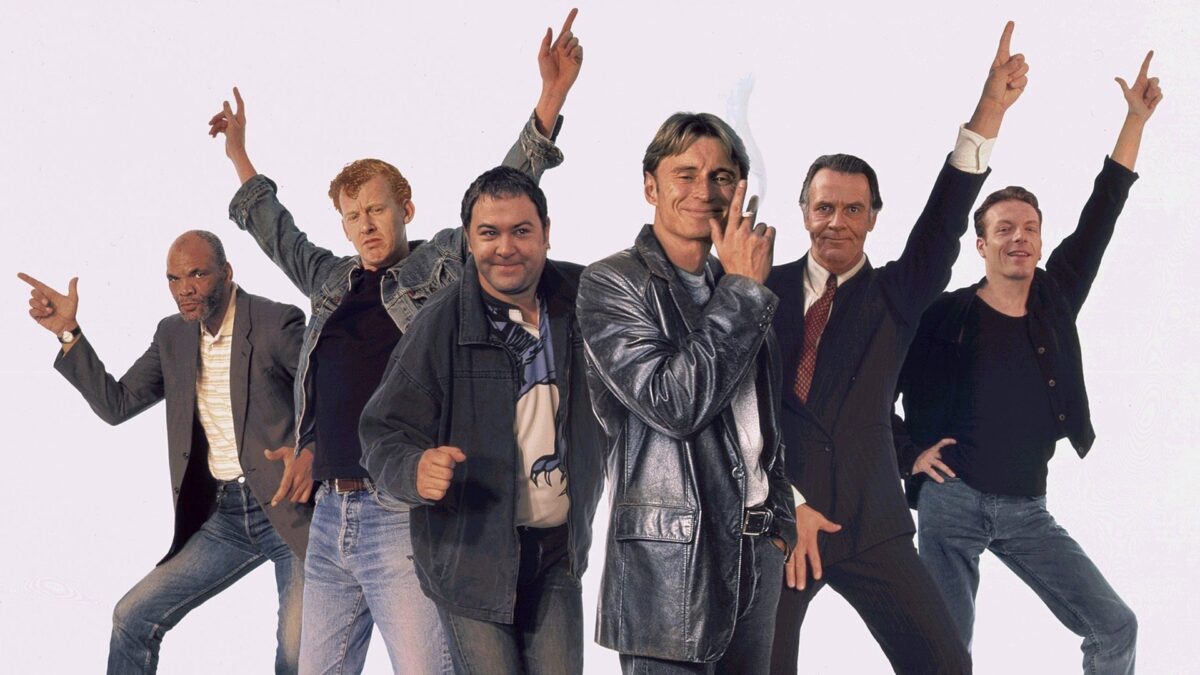 The Full Monty filminin kadrosu stüdyo fotoğrafında