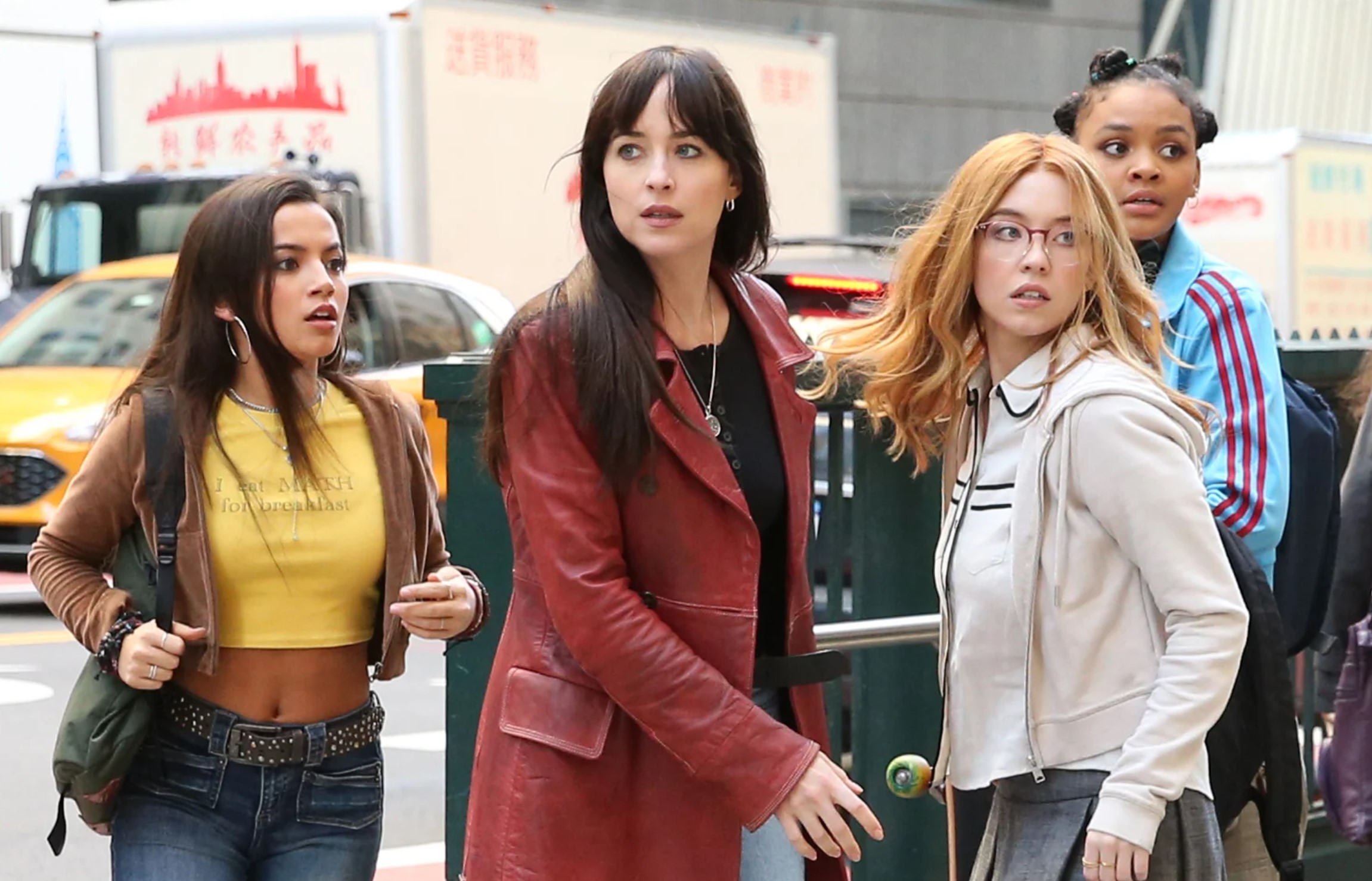 dakota johnson sydney sweeney julia carpenter marvel madame web