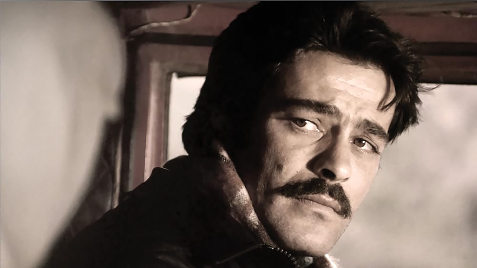 Selvi Boylum Al Yazmalım filminden İlyas