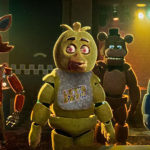 Blumhouse yapımı Five Nights at Freddy's filminden Foxy Chica Freddy ve Bonnie animatroniklerinin olduğu bir görsel