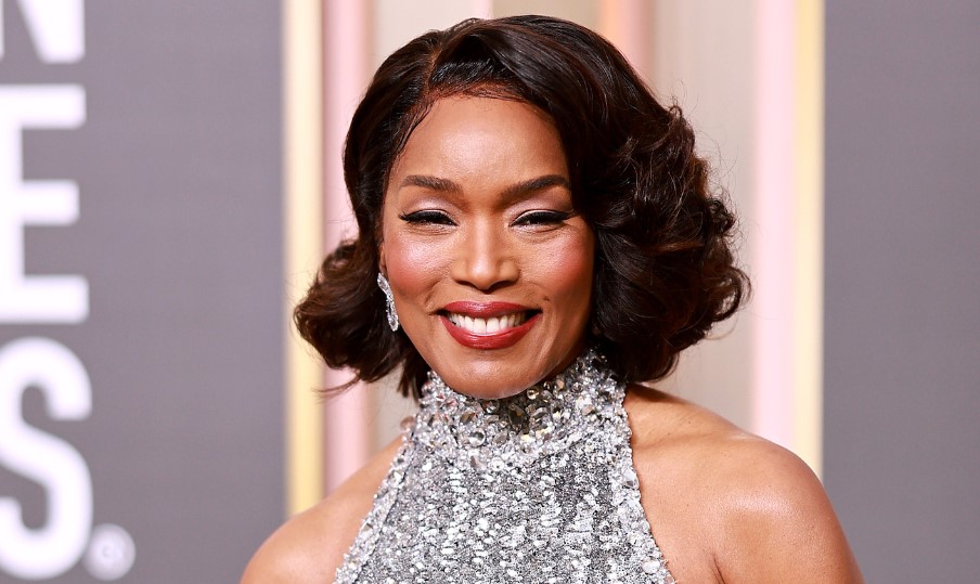 angela bassett black panther: wakanda forever oscars