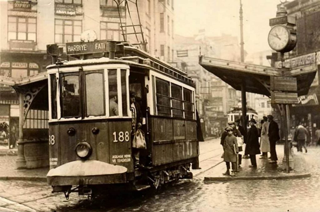 Fatih Harbiye tramvayı